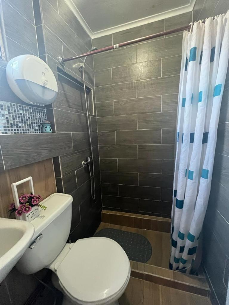 Hostel 53 Sur Puerto Natales Ngoại thất bức ảnh