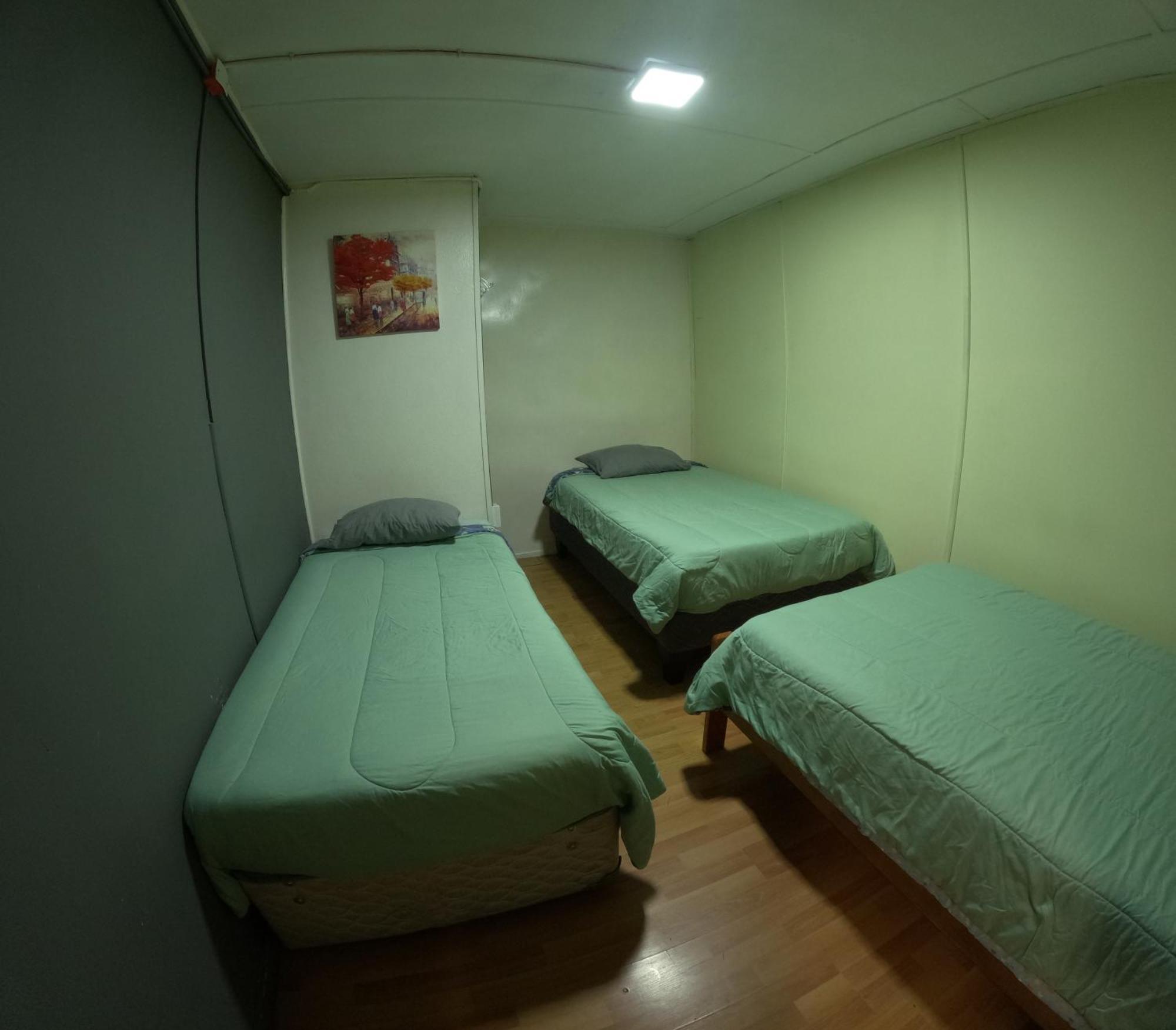 Hostel 53 Sur Puerto Natales Ngoại thất bức ảnh